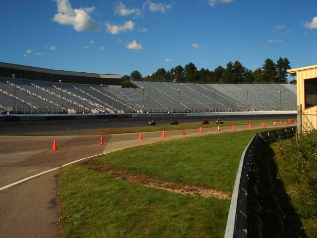 gal/2007 Loudon Track Day/pictures_089.jpg